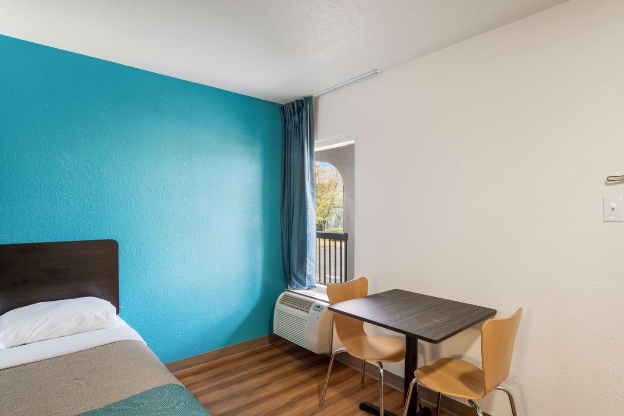 Motel 6-Lexington, Ky - Airport Dış mekan fotoğraf